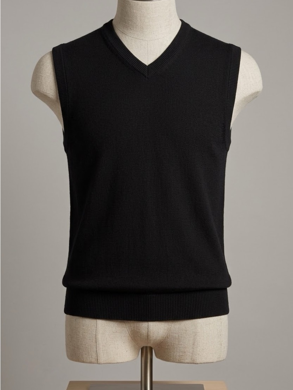 Roundtree & Yorke Black V-Neck Sweater Vest